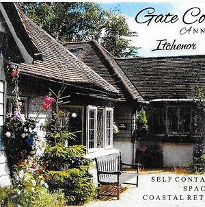 The Gate Cottage Itchenor Exterior photo