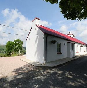 Kerrigan'S Cottage Commeen Exterior photo