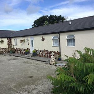 Howard Farm Holiday Cottages Bude Exterior photo