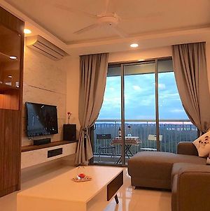 Johor Malaysia Teega Suites@ Puteri Harbour Condo 4607 Persiaran Lasamana , Teega Suites Nusajaya  Exterior photo