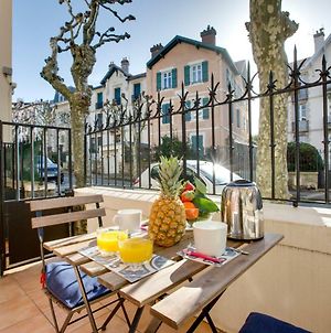 Welkeys Apartment - Carnot Biarritz Exterior photo