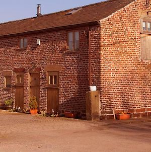 The Old Mill Barn Villa Wirral Exterior photo