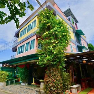 Raiwin Place Hotel Trang Exterior photo
