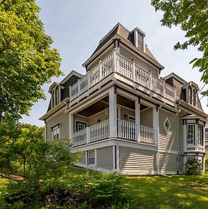 Tower House By Lunenburg Vacation Homes Exterior photo