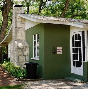 Leeway Cottages' The Animal House Wimberley Exterior photo