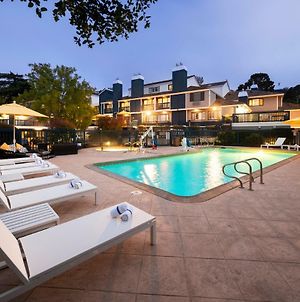 Mariposa Inn & Suites Monterey Exterior photo