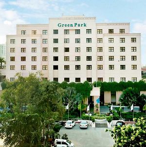 Green Park Hotel Chennai Exterior photo