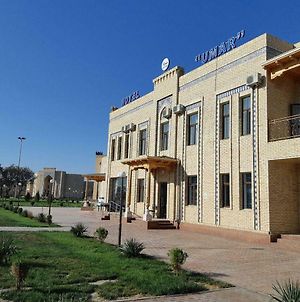 Hotel Umar Near Khiva Train Station, 500 M From Ichan Qala Exterior photo