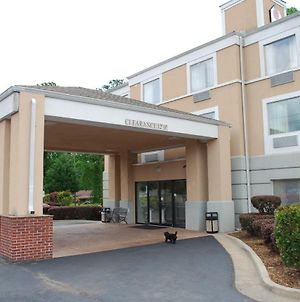 Jameson Inn And Suites Riverdale Exterior photo