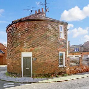 The Little Round House, Entire House In Town Centre, Sleeps 4 Apartment King's Lynn Exterior photo