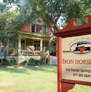 Iron Horse Inn Granbury Exterior photo