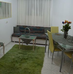 Apartment In The Center Of Aigio Dimitropoulos Exterior photo