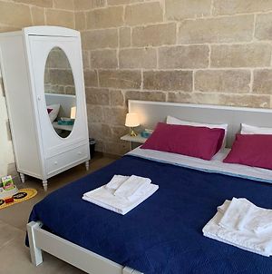 Il Giardino Delle Margherite Bed & Breakfast Lecce Exterior photo