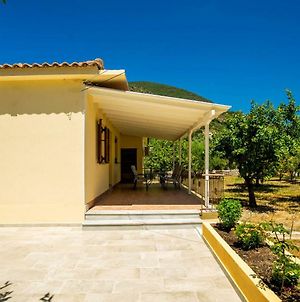 Lefkada Family Friendly House With Parking ,Yard Apartment Nydri  Exterior photo