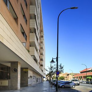 Sea & Wave Puerta Del Mar Apartment Malaga Exterior photo