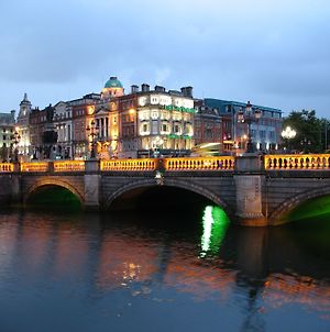 Pearse Street Sleeps 10 Apartment Dublin Exterior photo