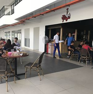 Dailypod Service Suites Kota Kinabalu Exterior photo