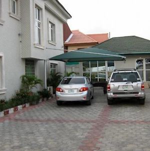 Hymax Grace Hotel And Suites Lekki Exterior photo