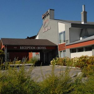 Hotel Baie Saint Paul Exterior photo