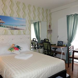 Stay And Fly At Amani Grand Resort Residences Mactan Exterior photo