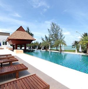 Maikhao Palm Beach Resort Mai Khao Exterior photo