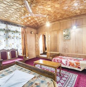 Guesthouser 1 Bedroom Houseboat Cefd Srinagar  Exterior photo