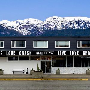 Crash Hotel Squamish Exterior photo