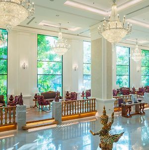 The Empress Premier Chiang Mai - Sha Extra Plus Hotel Exterior photo