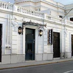 Hotel Aragon Merida Exterior photo