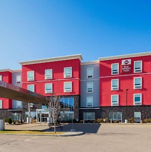 Best Western Plus Airport Inn & Suites Saskatoon Exterior photo
