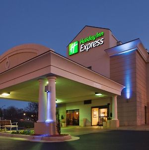 Holiday Inn Express Lynchburg Exterior photo