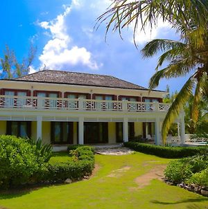 Alfred House By Eleuthera Vacation Rentals Governor's Harbour Exterior photo