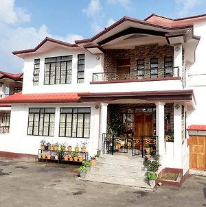 Pine Hill Home Stay Shillong Exterior photo