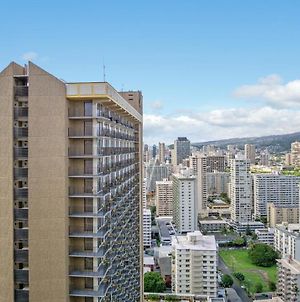 The Makai Suite At The Waikiki Banyan Honolulu Exterior photo