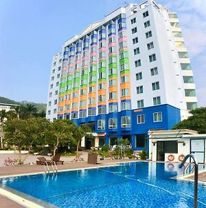 Starcity Halong Bay Hotel Ha Long Exterior photo