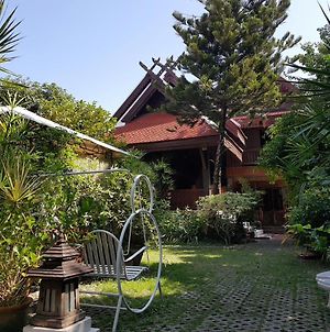 Siri House Bed And Breakfast Chiang Mai Exterior photo