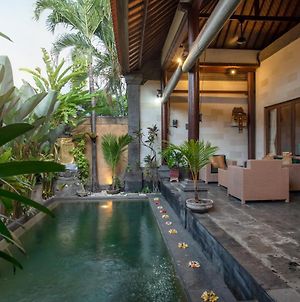 Bidadari Villa Seminyak (Bali) Exterior photo