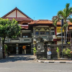 Spot On 1927 Hotel Candra Adigraha Denpasar  Exterior photo