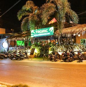 Tropic Hostel And Restaurant Phan Thiet Exterior photo