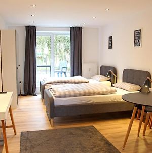 Moderne 1-Zimmer Wohnung Mit Terasse, Kuche, Bad Mit Dusche, Tv & Wifi Burgwedel  Exterior photo
