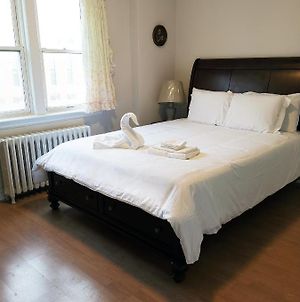 Cozy Private Rm Heart Of North York Free Parking Full Kitchen Close To Downtown Apartment Toronto Exterior photo