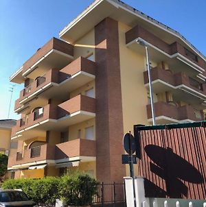 Appartamento 60M Alba Adriatica 50M Dal Mare Exterior photo