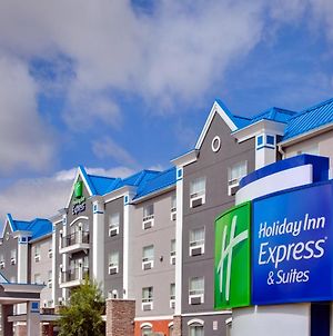 Holiday Inn Express Calgary-South Exterior photo