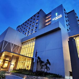 Acacia Hotel Davao - Multiple Use And Staycation Approved Exterior photo