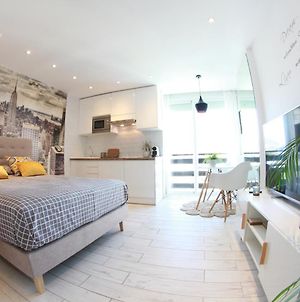 Benalmadena - New Nordic Style & Sunny Studio Apartment Exterior photo