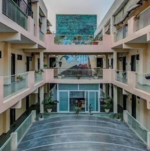 Classy Residency- Studio Apartments New Delhi Exterior photo