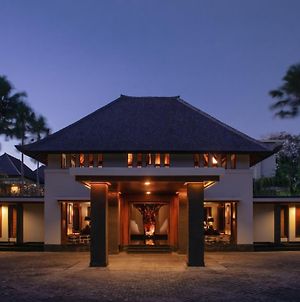 Awarta Nusa Dua Resort & Villas Exterior photo