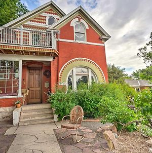 Central Colorado Springs Home With Alluring Backyard Exterior photo