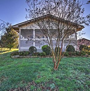 Smoky Mountains Cottage With River Views And Hot Tub! Sevierville Exterior photo