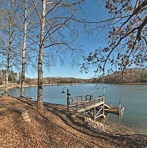 Lakefront Harrison Home With Sunroom, Deck, And Dock! Ooltewah Exterior photo